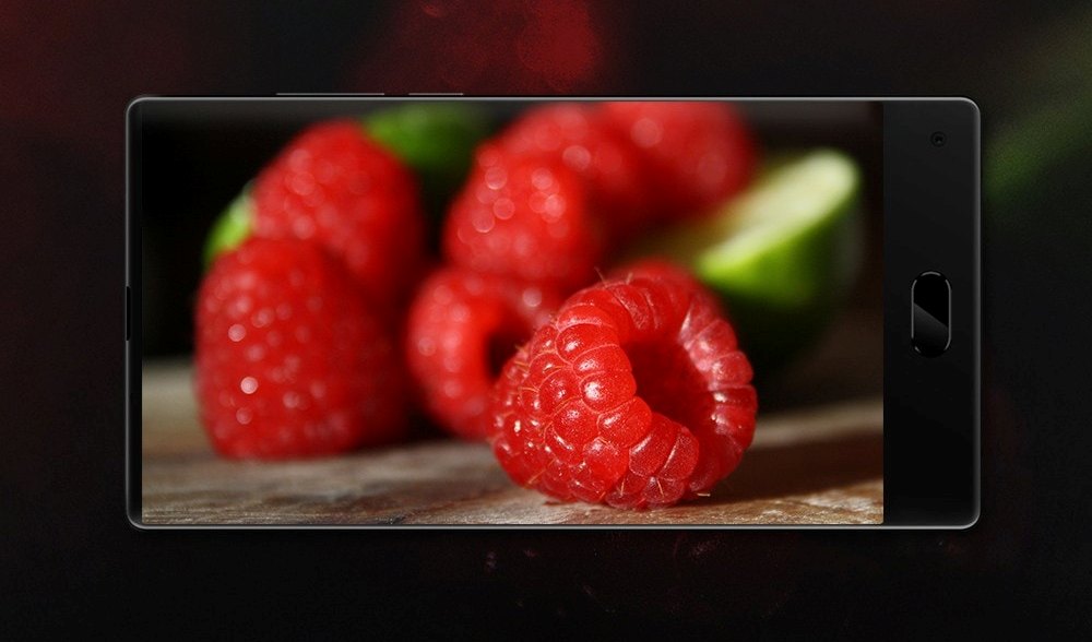 Maze Alpha Bezel-less smarphone
